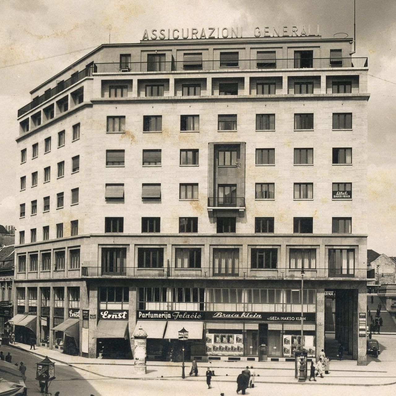 Trg bana Jelačića 3, zgrada 'Assicurazioni Generali' oko 1940. godine